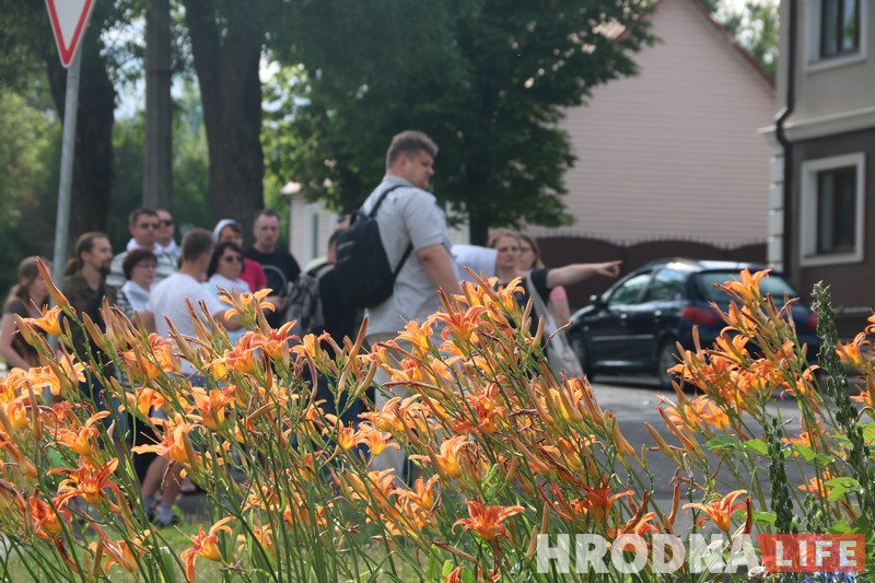 “Новы Свет я ніколі не бачыў”. Да шпацыру з пахамі і смакамі далучыліся невідушчыя ўдзельнікі “Новы Свет я ніколі не бачыў”. Да шпацыру з пахамі і смакамі далучыліся невідушчыя ўдзельнікі