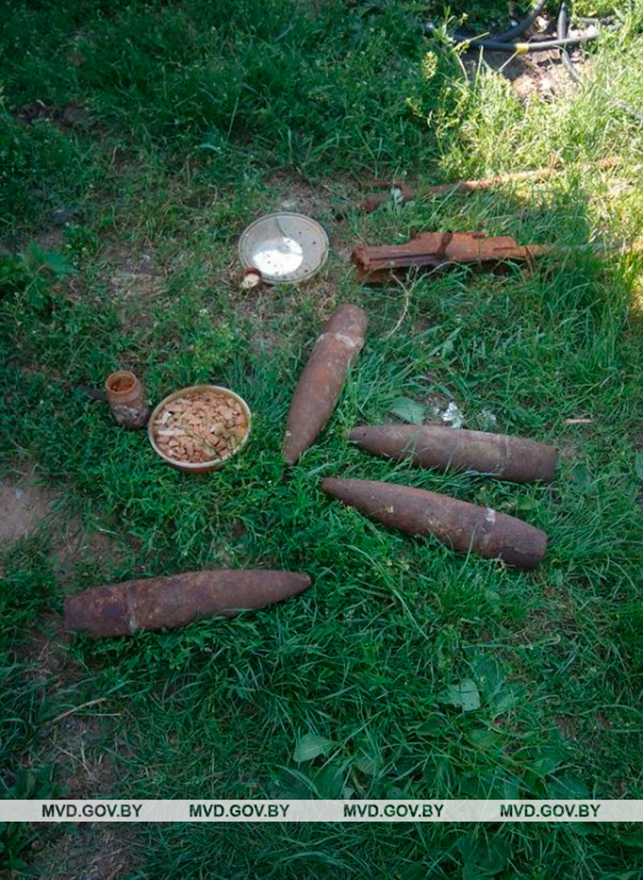 Пенсионер - черный копатель хранил дома снаряды и тротил