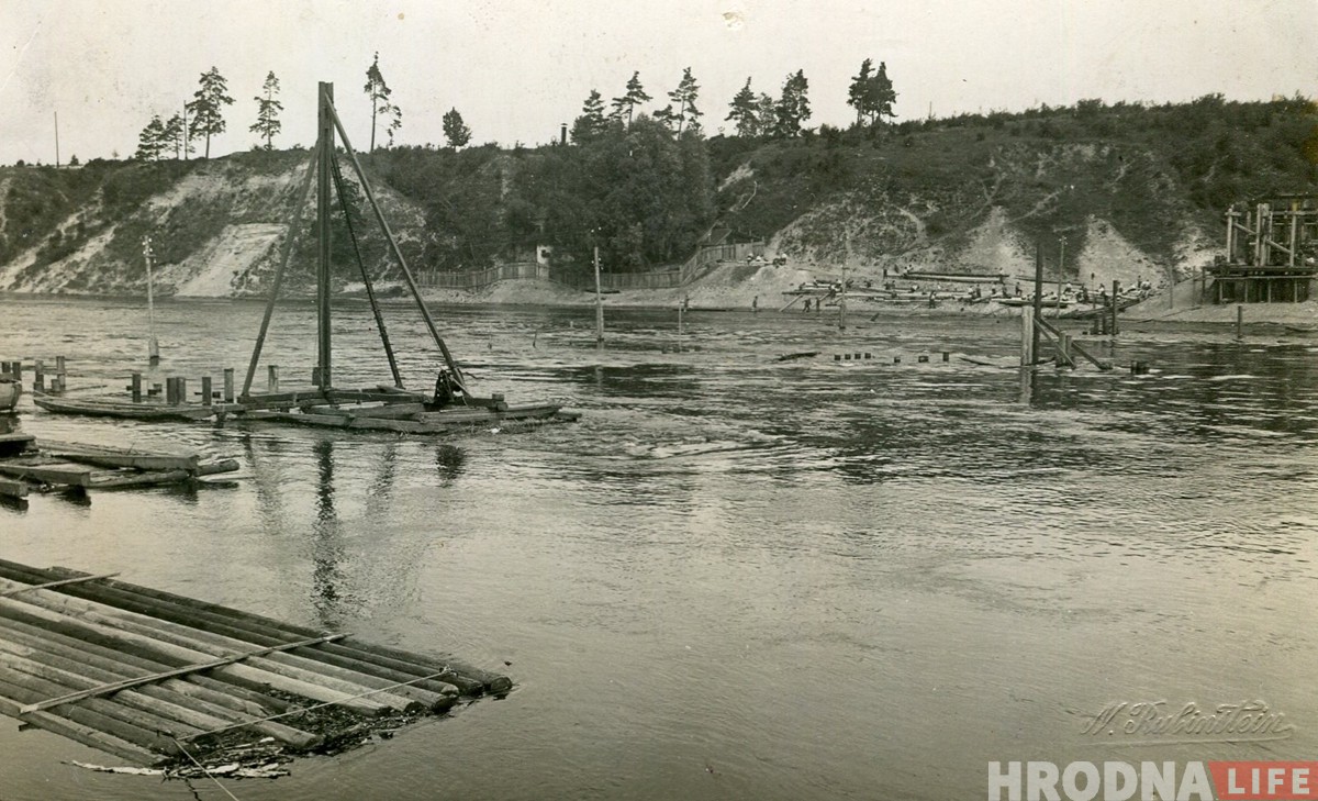 Остались только фотографии: как выглядел "Красный" мост в Румлево