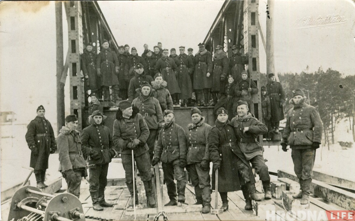 Остались только фотографии: как выглядел "Красный" мост в Румлево