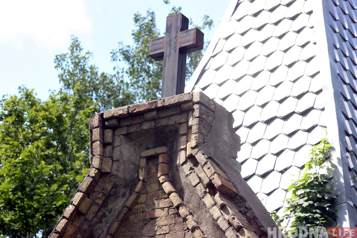 В Гродно на воинском кладбище разваливается часовня генерала Руссау. Лютеране ищут спонсоров, чтобы восстановить ее