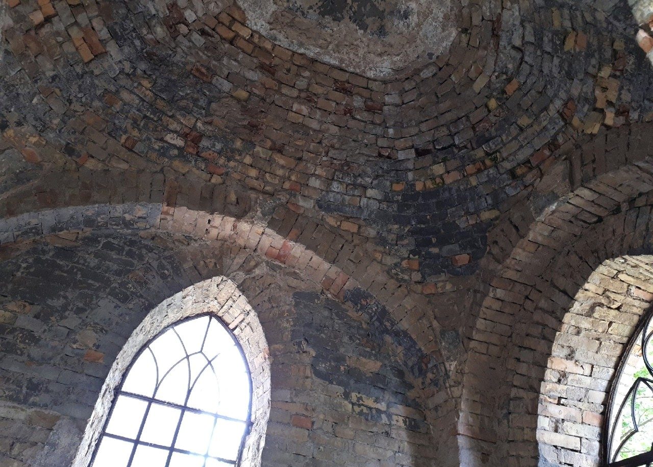 У Гродне на вайсковых могілках развальваецца капліца генерала Русаў. Лютэране шукаюць спонсараў, каб аднавіць яе