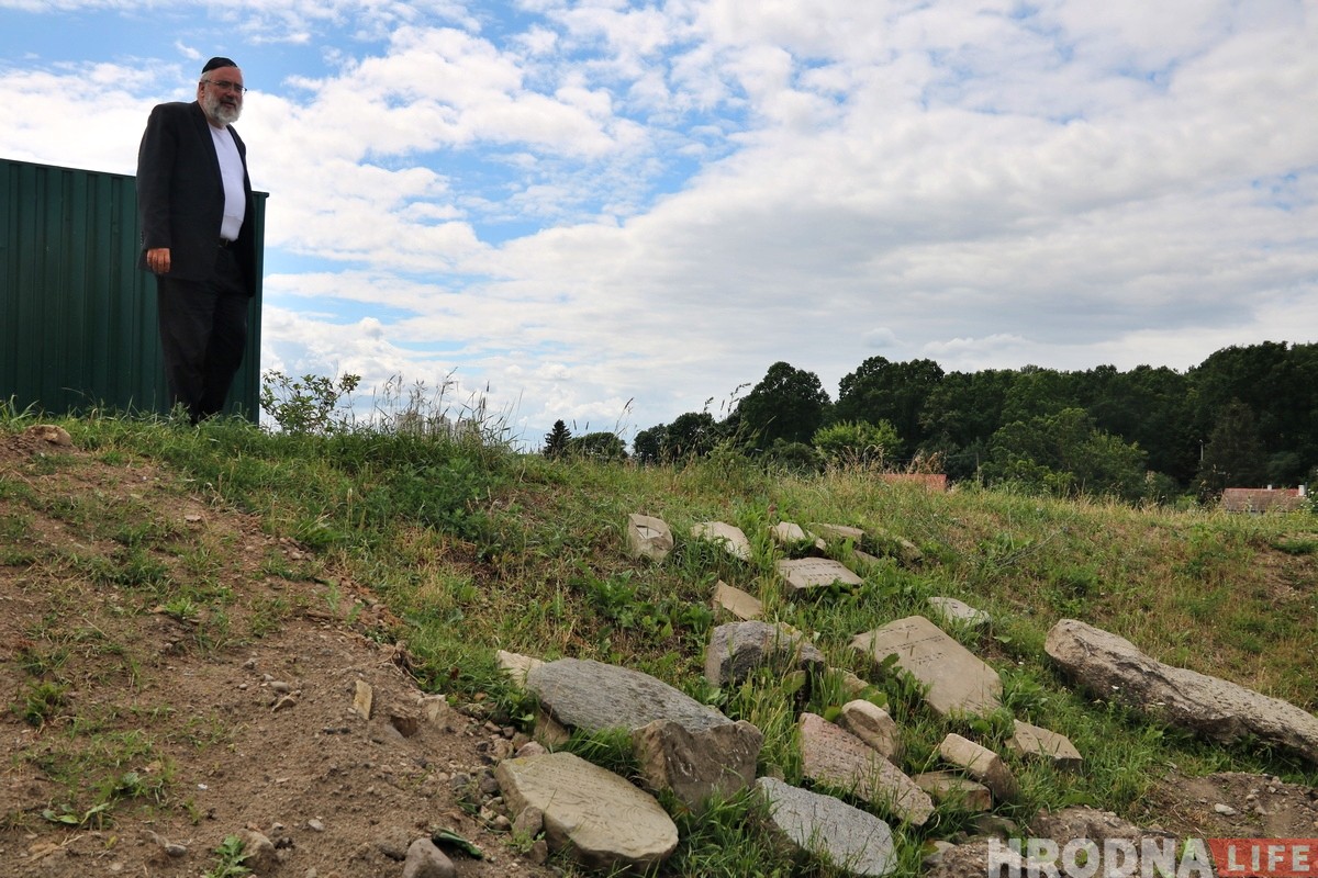 Дзве гадзіны на зямлі продкаў: у Гродна прыязджаў нашчадак Нохума Каплана