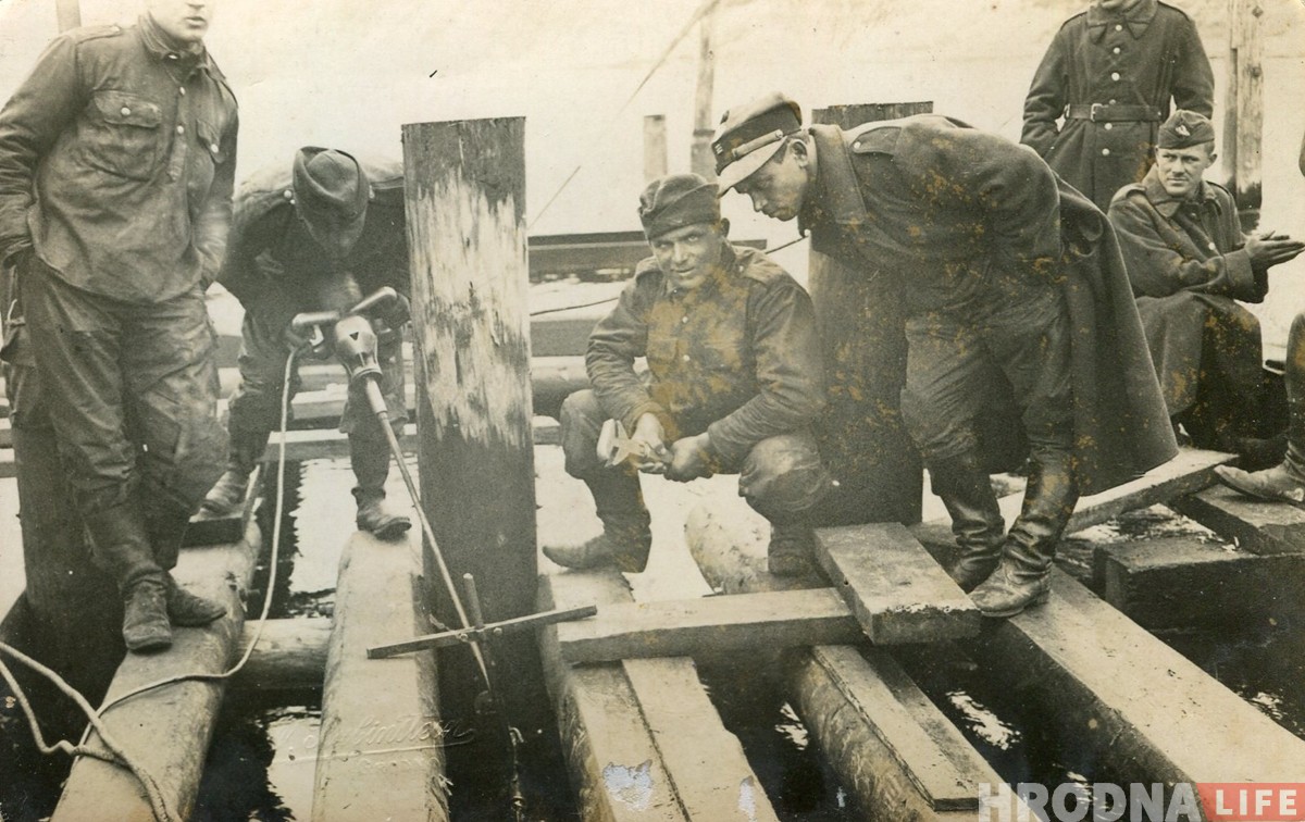 Остались только фотографии: как выглядел "Красный" мост в Румлево