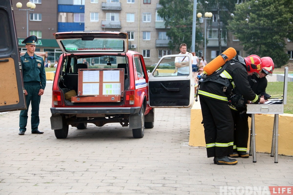 Кінатэатр "Кастрычнік" не гарыць: у гродзенскіх ратавальнікаў праходзяць раптоўныя вучэнні