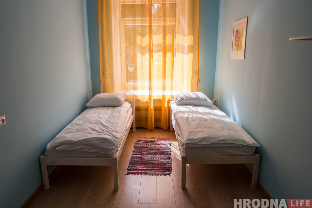 У цэнтры Гродна адкрыўся хостэл "Гасцім": абяцаюць размясціць цэлы турыстычны аўтобус У цэнтры Гродна адкрыўся хостэл "Гасцім": абяцаюць размясціць цэлы турыстычны аўтобус