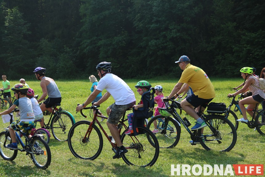 Веломарафон "Суседзі-2019" стартовал на Августовском канале под Гродно