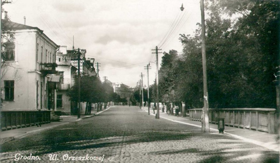 Першы псеўдагістарычны муляж. Хто і калі збудаваў "дом Ажэшкі"