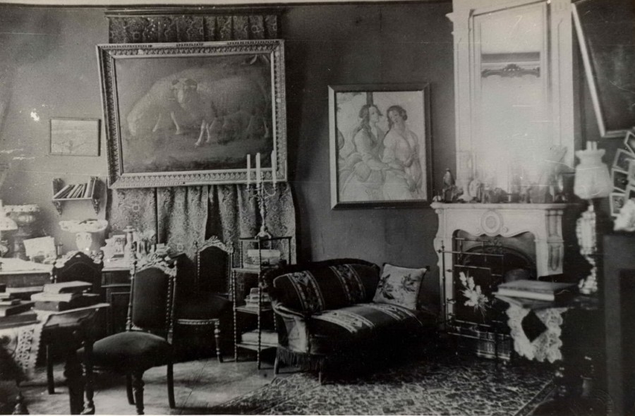 Першы псеўдагістарычны муляж. Хто і калі збудаваў "дом Ажэшкі"