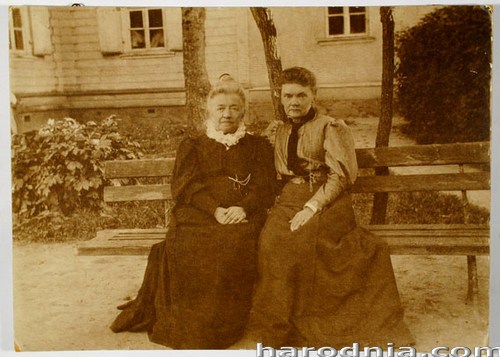 Першы псеўдагістарычны муляж. Хто і калі збудаваў "дом Ажэшкі"