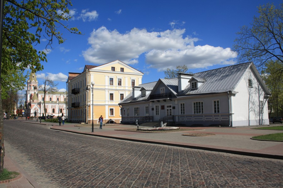 Першы псеўдагістарычны муляж. Хто і калі збудаваў "дом Ажэшкі"