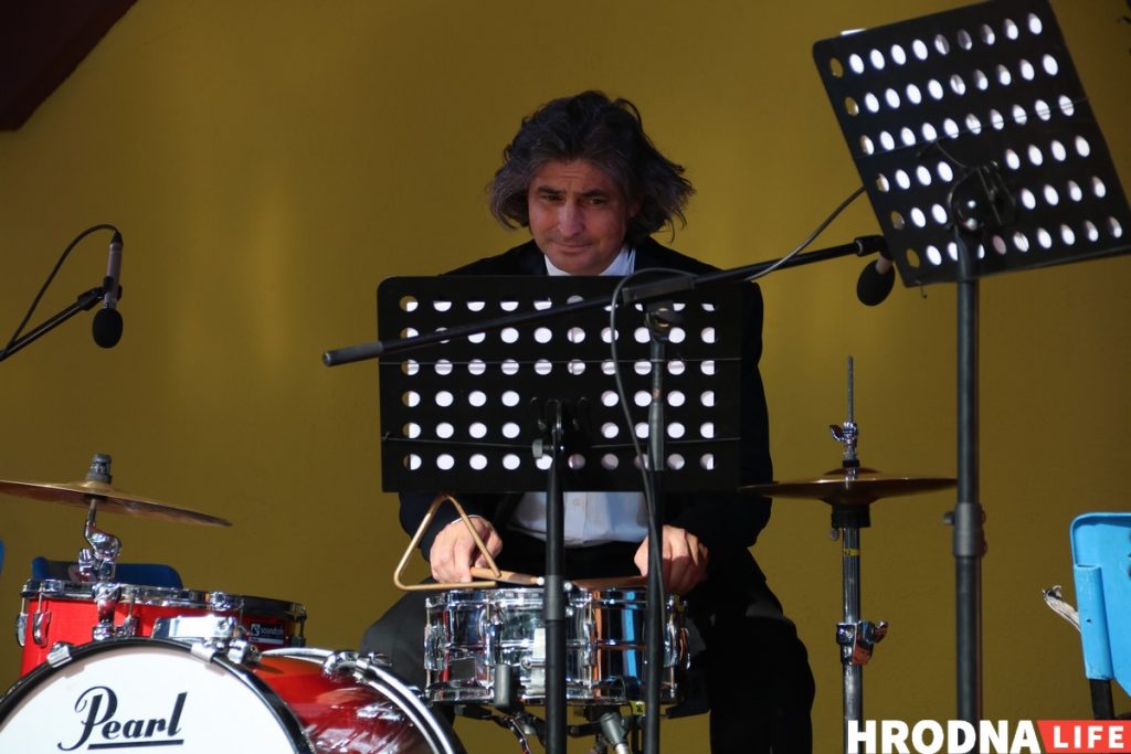 Застрэліць качку на вячэру і станцаваць вальс. У парку Жылібера гралі Штрауса для ўсіх