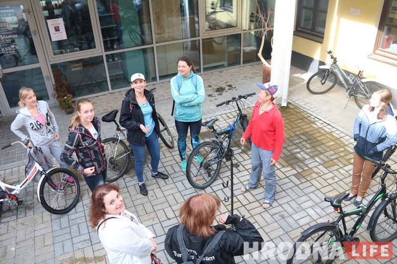 “Заклеіць кола ці адраматнаваць тармазы можа любая дзяўчына” Як прайшоў майстар-клас ад Hrodna.life  па рамонту ровараў
