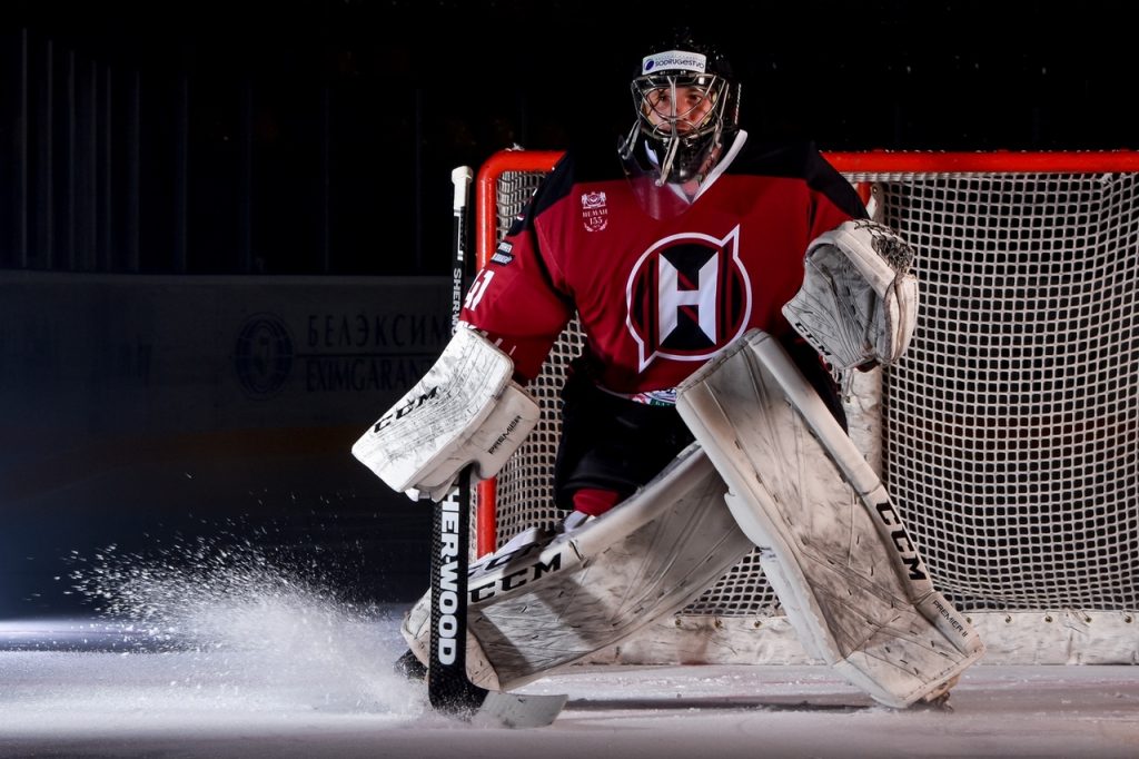 З паразы стартавалі гродзенскія хакеісты ў чэмпіянаце Беларусі