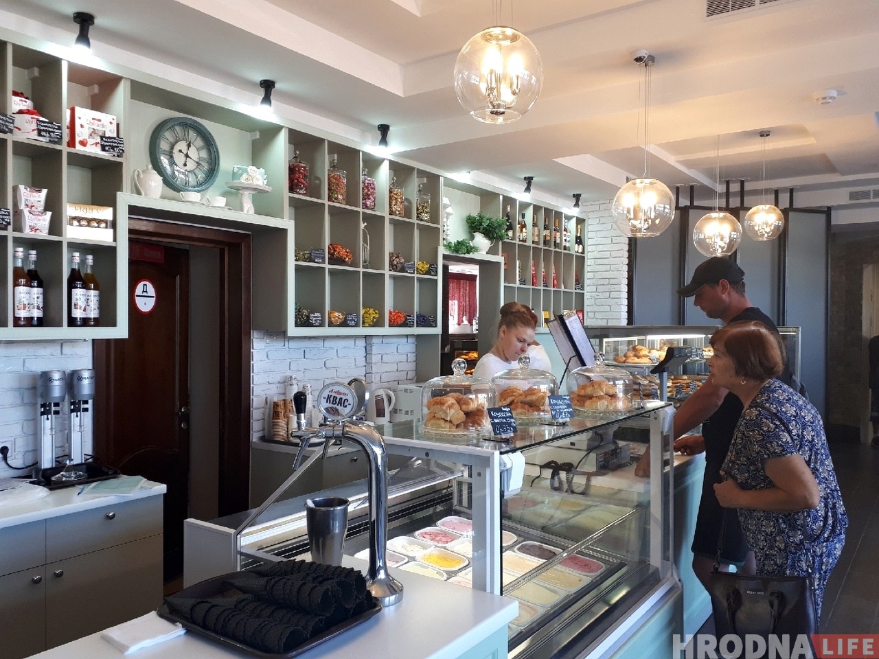 Фотофакт: в "Батории" открылся обновленный кафетерий