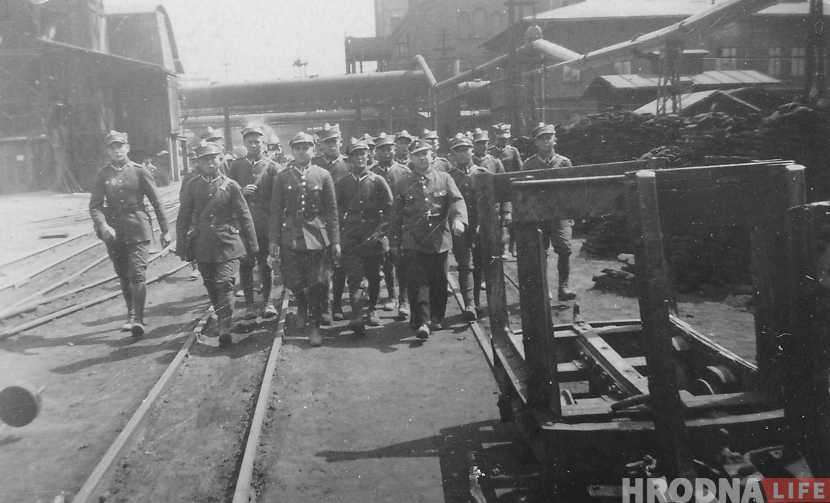 Сышлі ў 1939 на вайну з немцамі і не вярнуліся: вялікая фотагісторыя 76 палка імя Людвіка Нарбута з Гродна