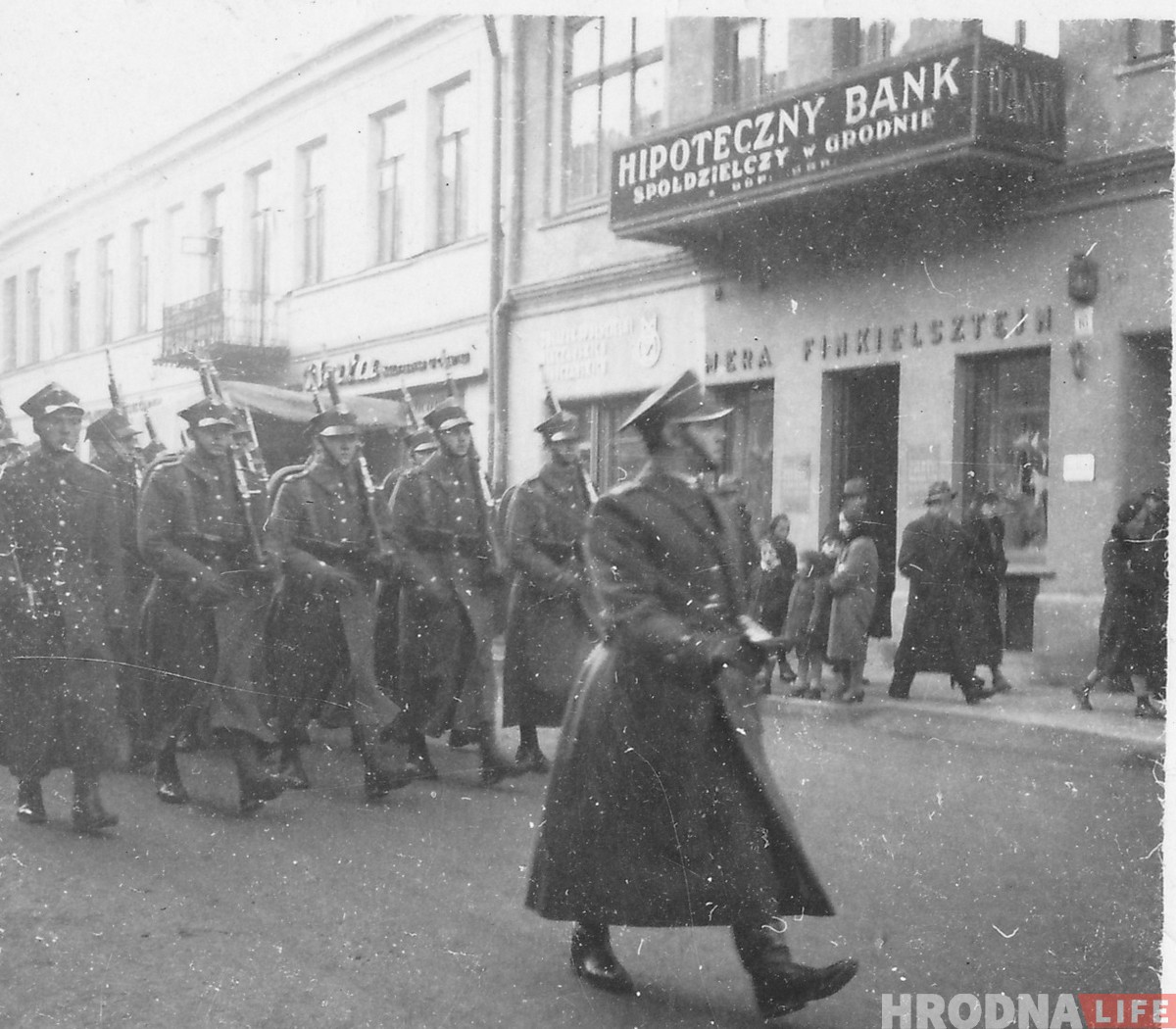 Сышлі ў 1939 на вайну з немцамі і не вярнуліся: вялікая фотагісторыя 76 палка імя Людвіка Нарбута з Гродна