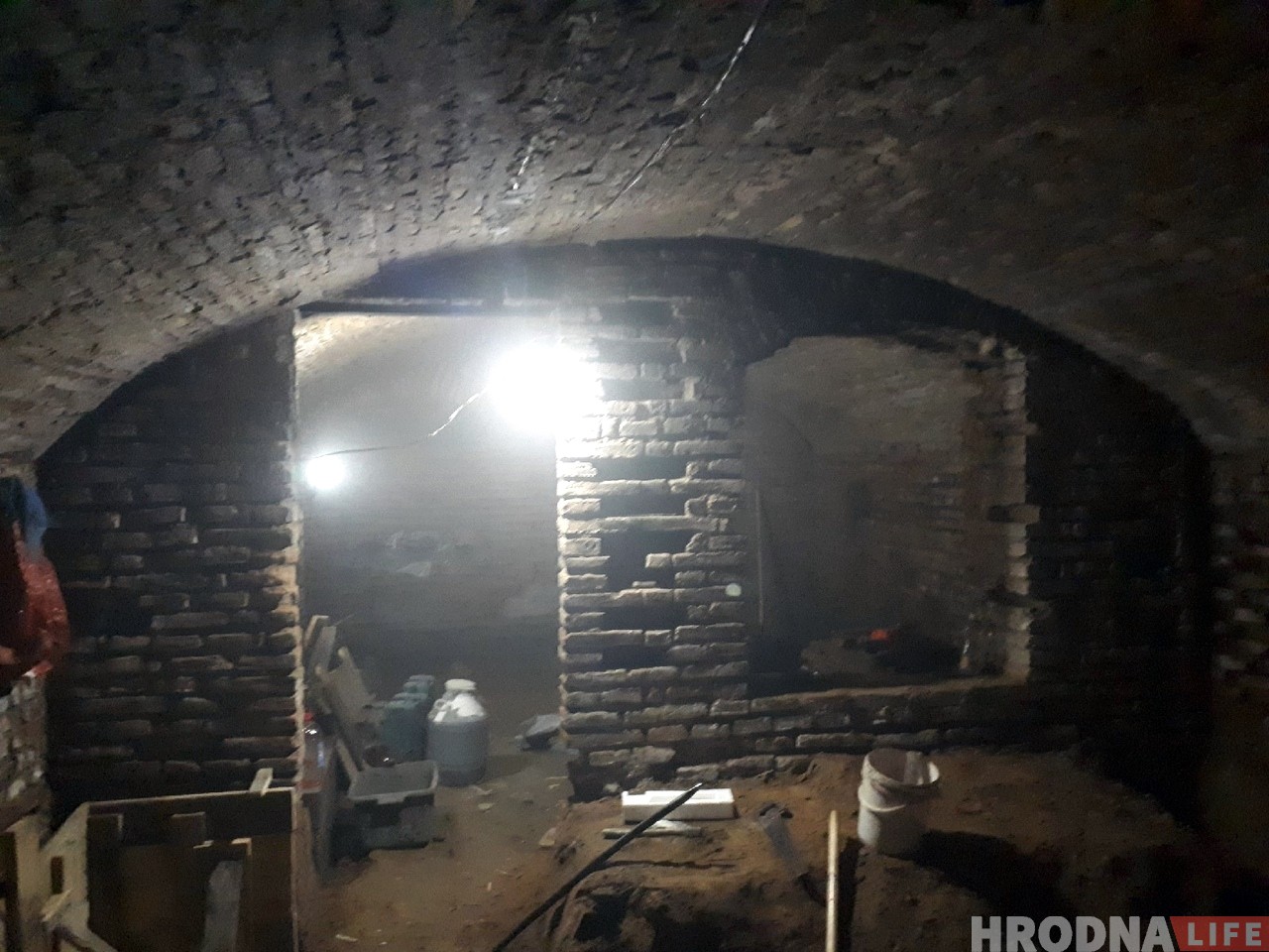 У старадаўніх падвалах на Савецкай адкрыецца кафэ-пякарня