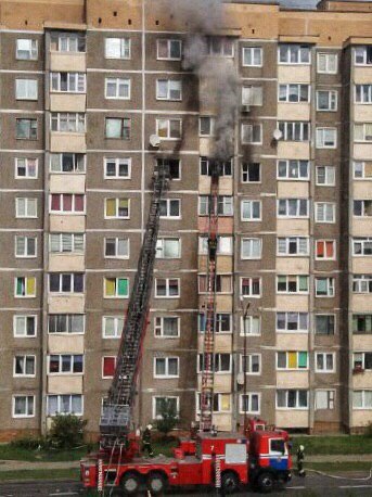На вуліцы Паўднёвай у Гродне гарэла кватэра ў шматпавярховіку