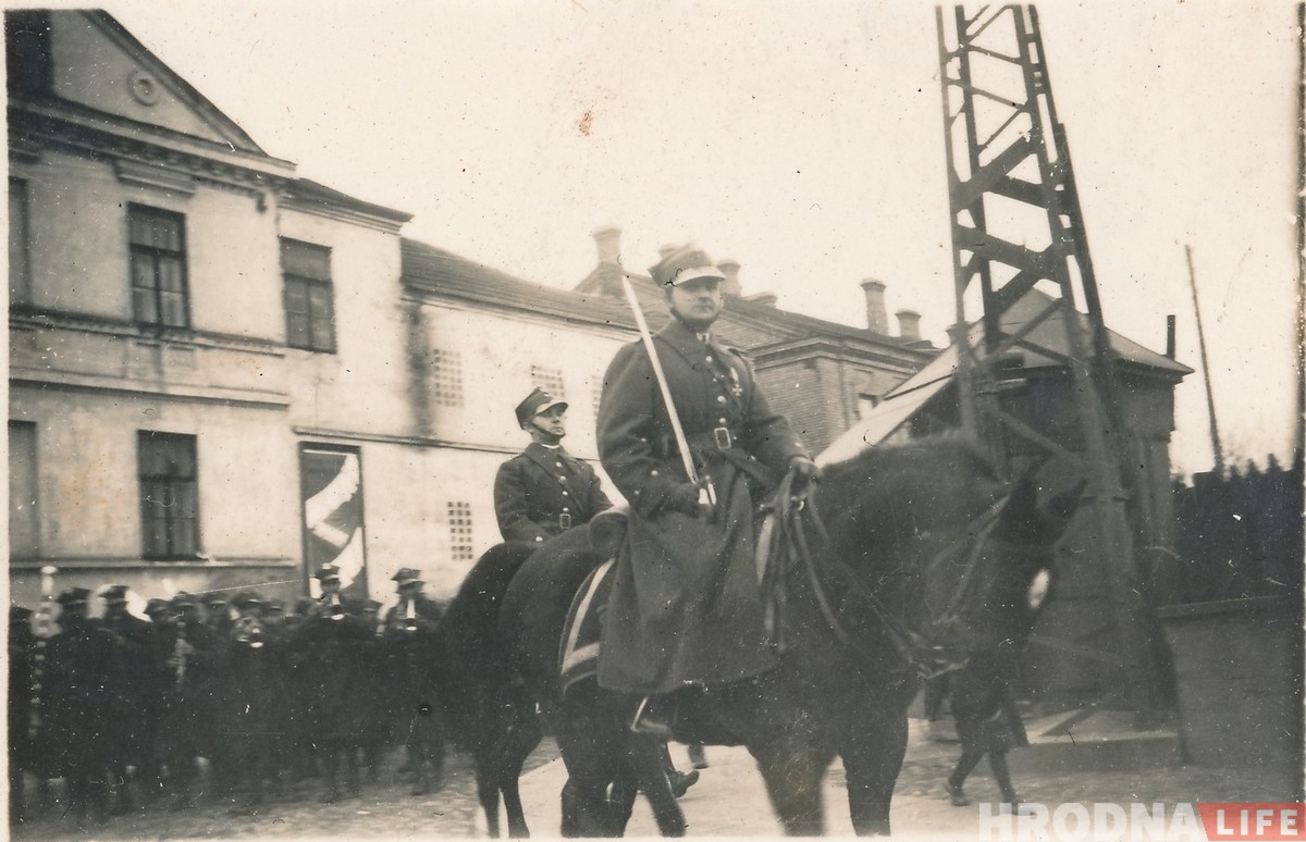Сышлі ў 1939 на вайну з немцамі і не вярнуліся: вялікая фотагісторыя 76 палка імя Людвіка Нарбута з Гродна
