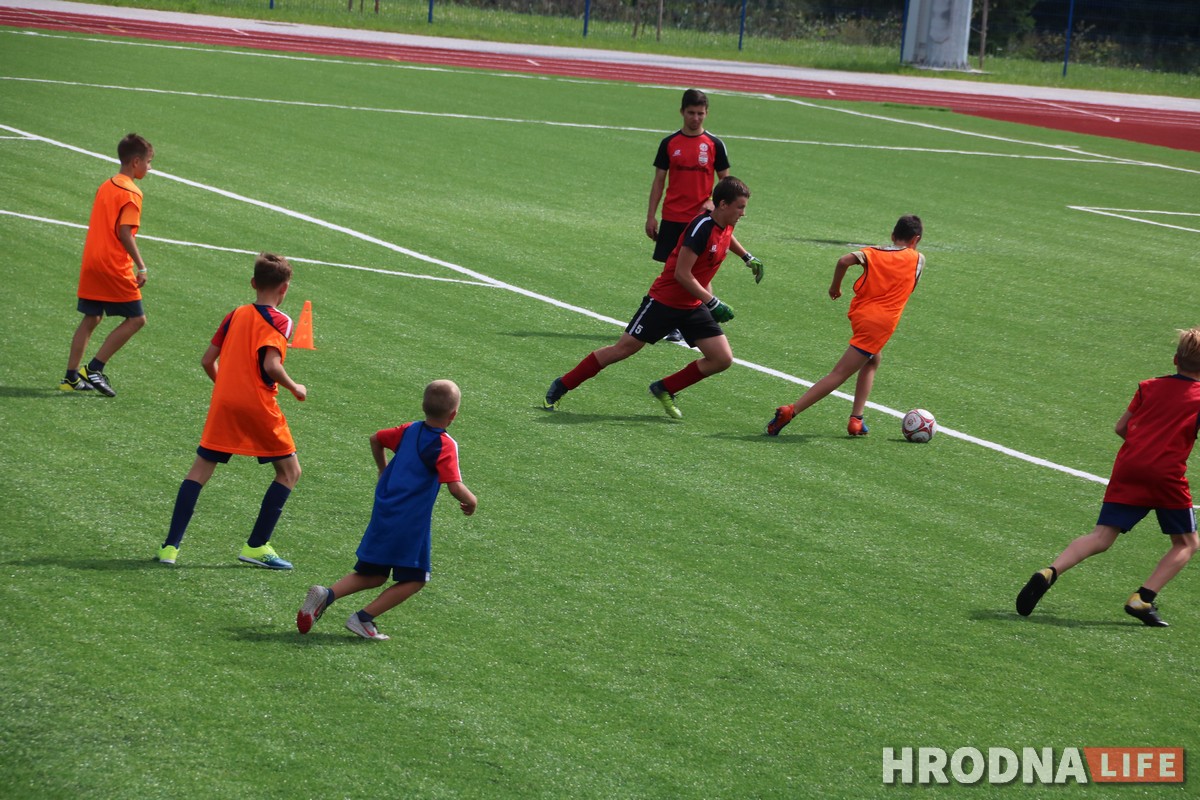 "Мае атамы задаволеныя". Школу, садок, бальніцу і ядзернае паліва чакаюць у Астраўцы гэтай восенню