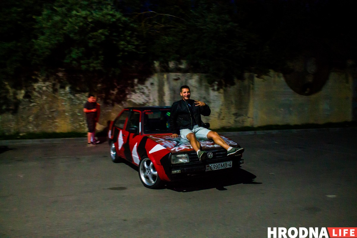 У Гродне адкрыўся бар Crazy Dog: глядзі фота з першай паці У Гродне адкрыўся бар Crazy Dog: глядзі фота з першай паці