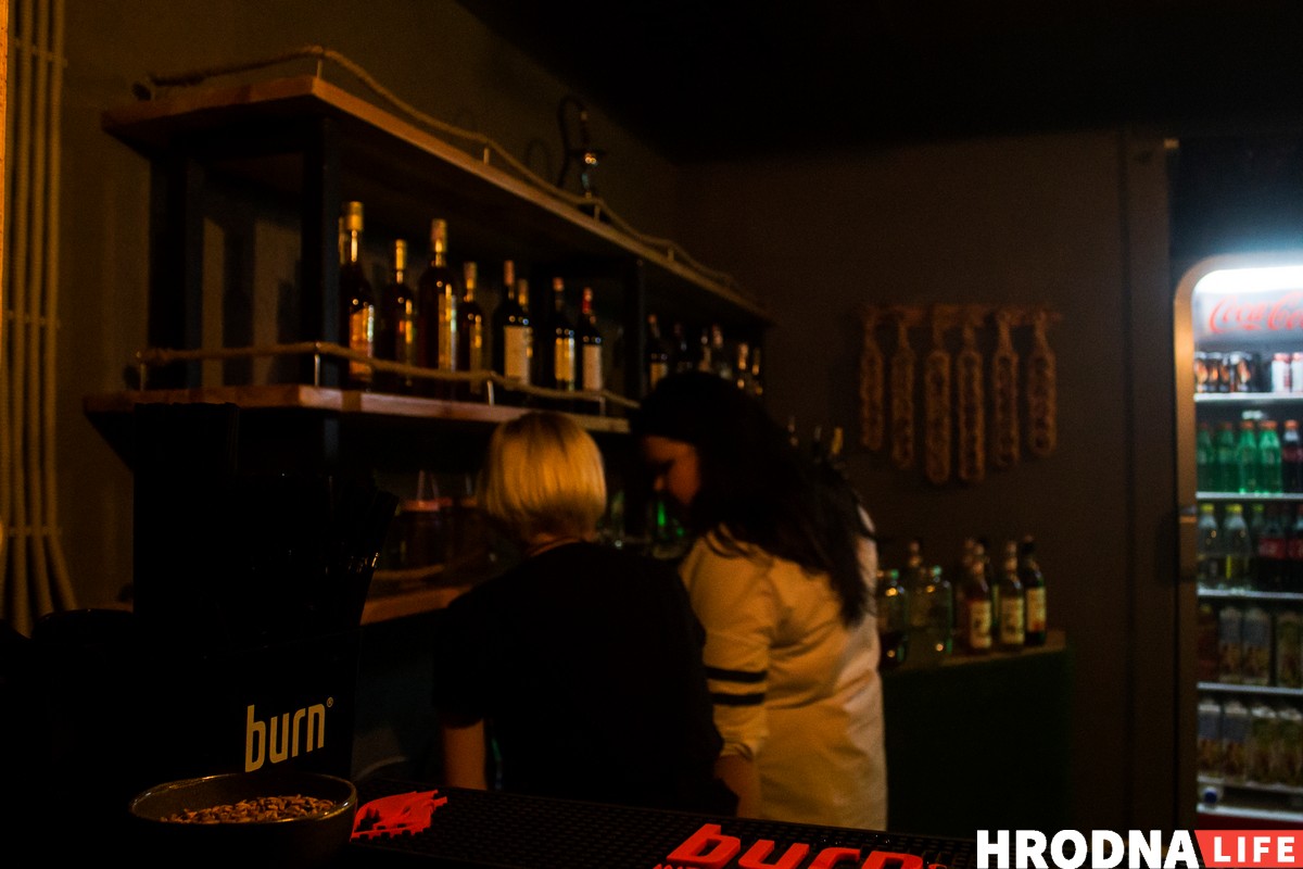 У Гродне адкрыўся бар Crazy Dog: глядзі фота з першай паці У Гродне адкрыўся бар Crazy Dog: глядзі фота з першай паці