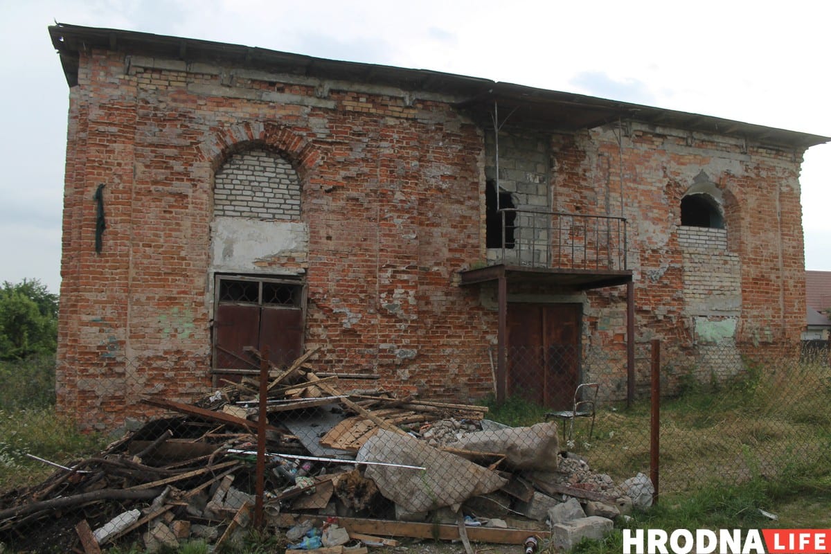 "Вярнуць мястэчку карані". Як валанцёры аднаўляюць старыя іудзейскія і лютэранскія могілкі "Вярнуць мястэчку карані". Як валанцёры аднаўляюць старыя іудзейскія і лютэранскія могілкі