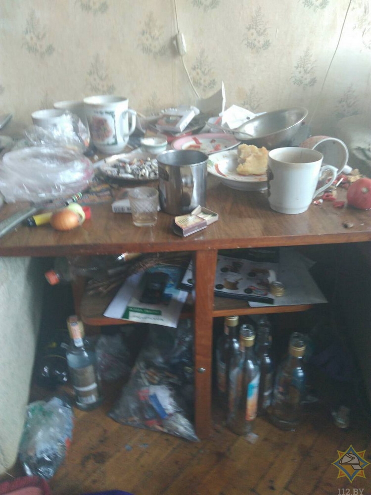 У Гродне на пажары выратавалі пенсіянерку. Яна сядзела ў палаючым крэсле У Гродне на пажары выратавалі пенсіянерку. Яна сядзела ў палаючым крэсле