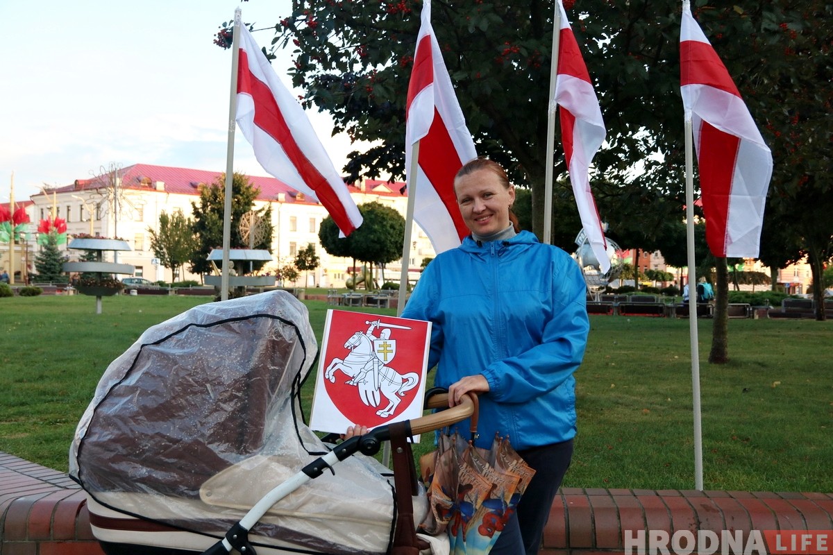 Выбары 2019: у цэнтры Гродна нагадалі пра нацыянальныя сімвалы