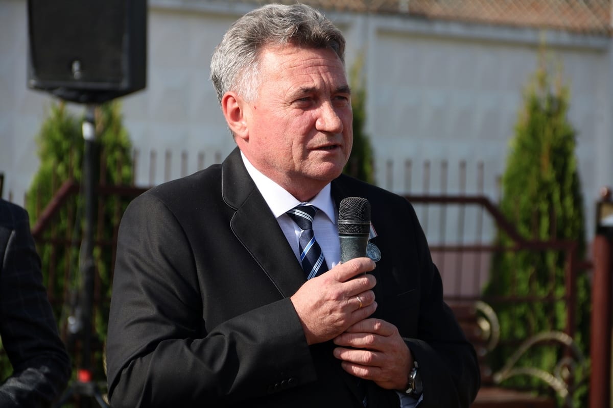 «Наш падарунак гораду». Каля хлебазавода адкрылі "Хлебнае дрэва"