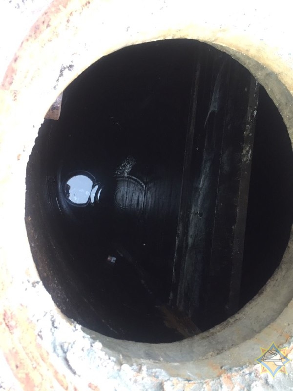 В Щучине умер один из рабочих, надышавшихся канализационными газами