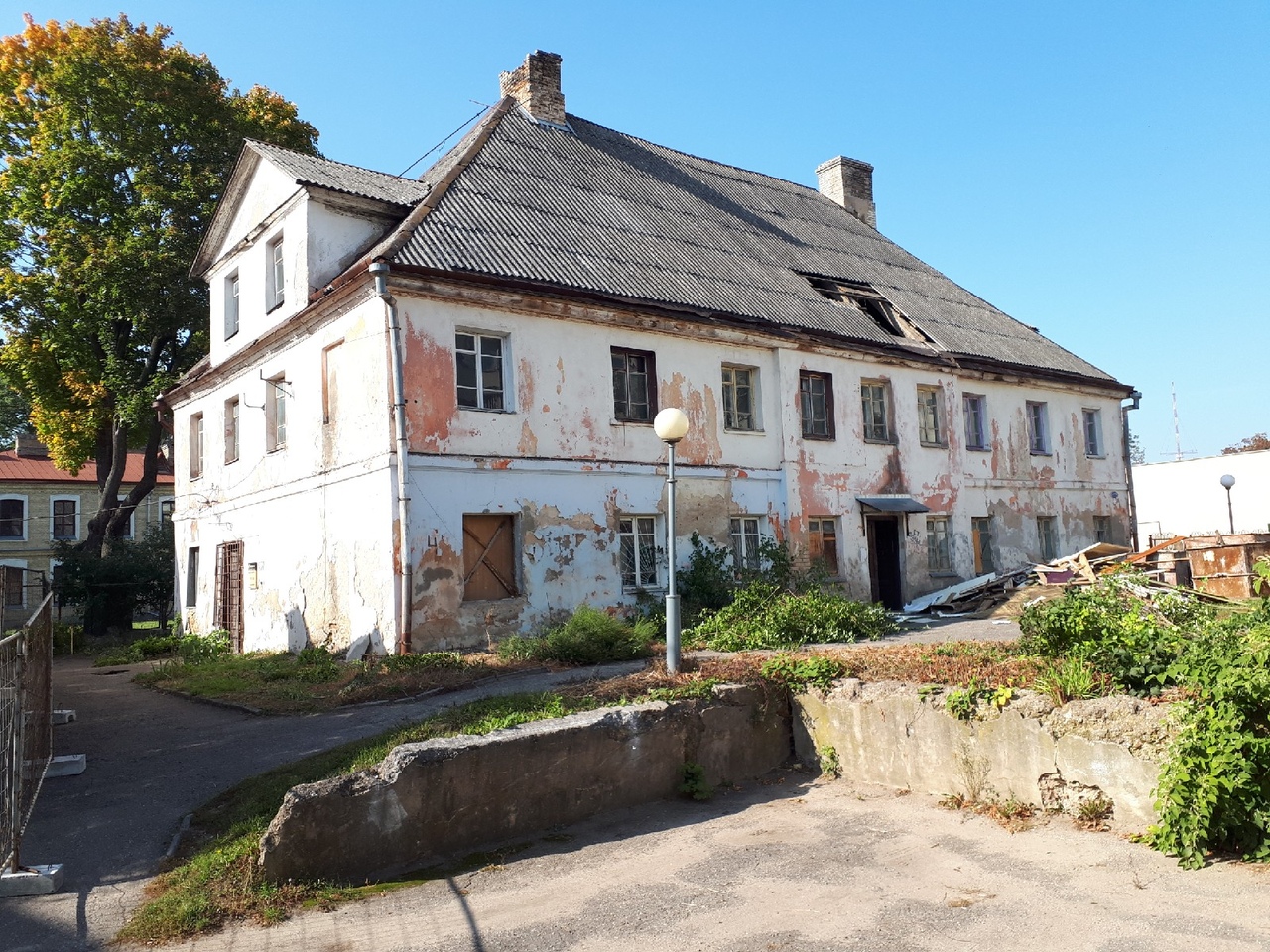 На площади Тызенгауза восстанавливают здание XVIII века под Музей леса