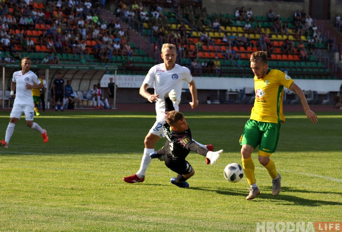 Няўдалая гульня ў Гродне працягваецца: "Нёман" на сваім полі прайграў мінскаму "Дынама"
