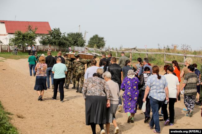 Давядзенне да самагубства. Генпракуратура прымусіла СК распачаць справу праз год пасля смерці салдата ў Слоніме
