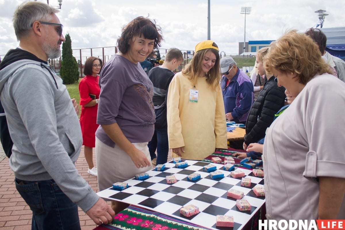 Калізей і Лёсік. Топ-10 фігурак з сыру з Фестывалю сыру ў Гродне Калізей і Лёсік. Топ-10 фігурак з сыру з Фестывалю сыру ў Гродне