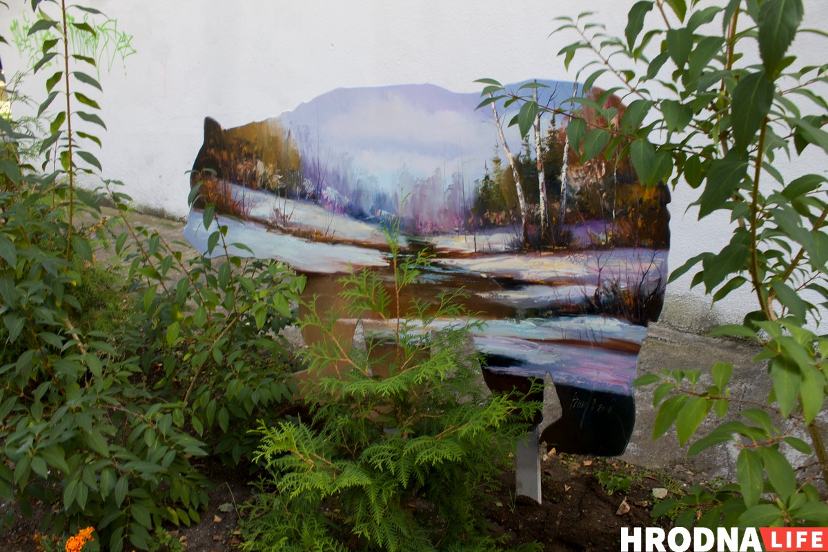 Алень святога Губерта, рысь і зубр. Глядзіце, як змяніўся дворык Гродзенскага дзіцячага хоспіса