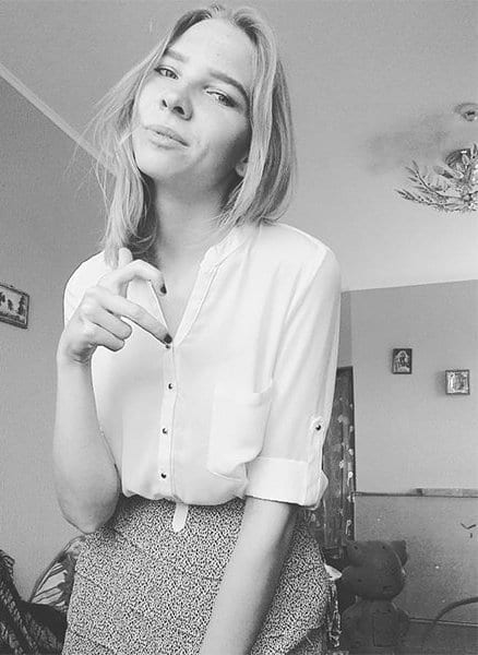 15-летнюю девочку, которая неделю пряталась в лесу со своим парнем, снова ищут