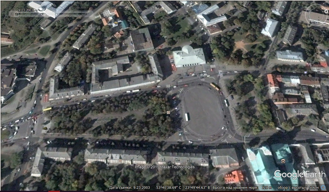 Первые гипермаркеты, реконструкция Советской, новый стадион и борьба с озеленением: как застраивался Гродно