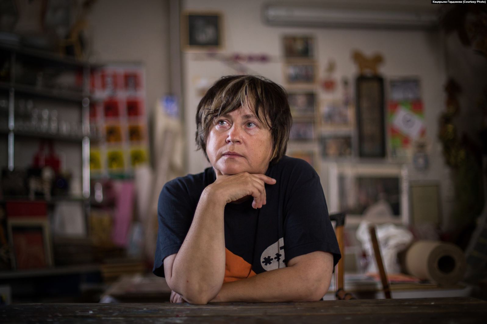 Званарка, ультрамаратонка, мядовая самэлье: у Гродне адкрылася выстава пра жанчын, якія руйнуюць стэрэатыпы