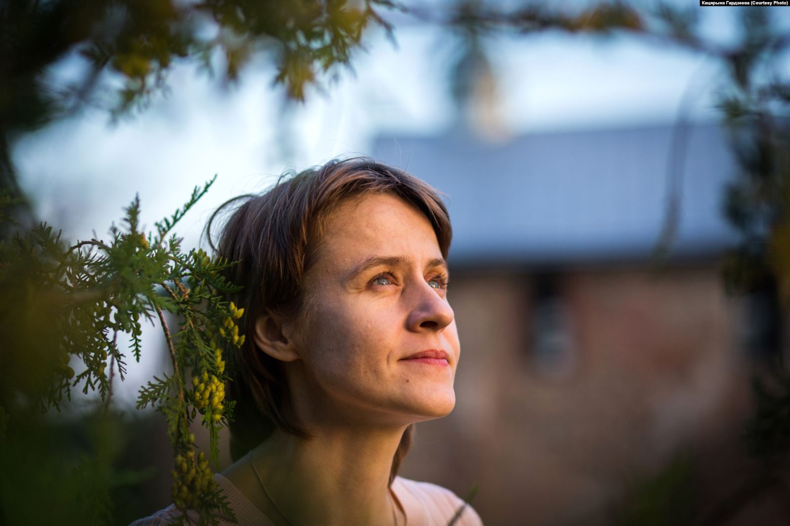 Званарка, ультрамаратонка, мядовая самэлье: у Гродне адкрылася выстава пра жанчын, якія руйнуюць стэрэатыпы