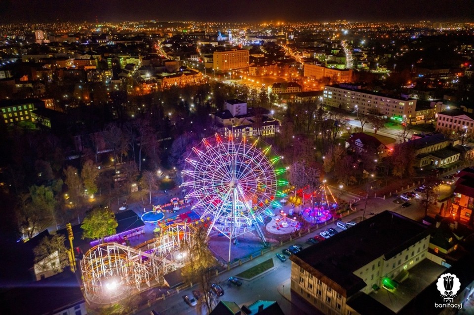Гродненский фотограф сделал атмосферные снимки нового колеса обозрения