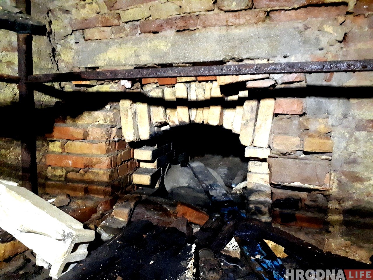 У Гродне выявілі стары склеп каля будынку 18 стагоддзя. Яго не было ў праекце