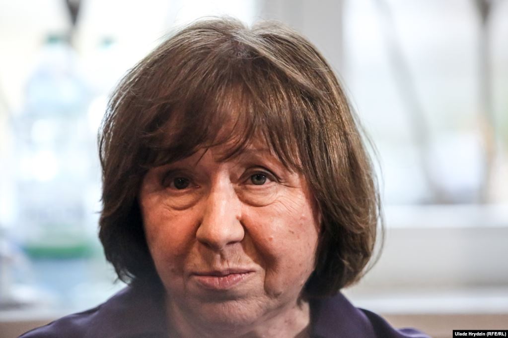 Что такое ПЭН и почему там ссорятся. Андрей Хаданович о скандальном конфликте белорусских литераторов