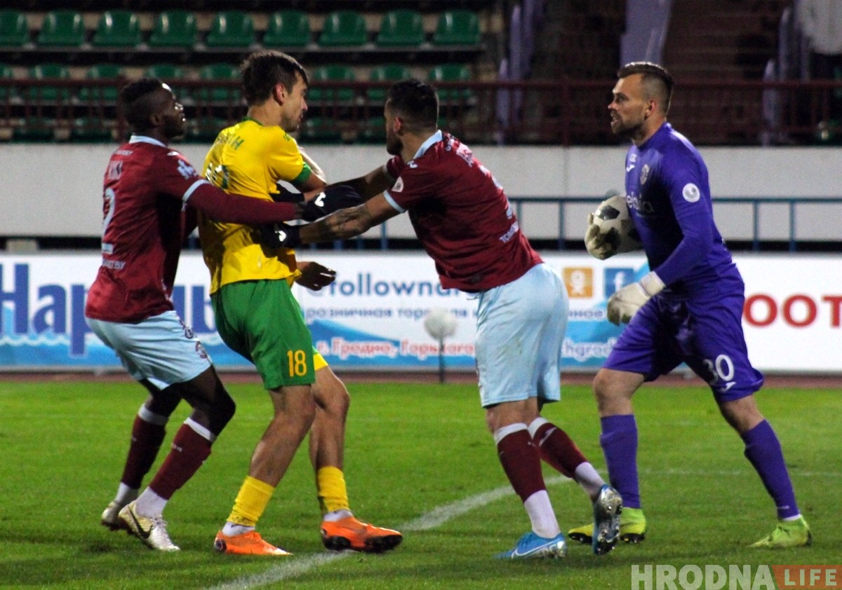 Прыклалі ўсе сілы, але прайгралі: ў "Заходнім дэрбі" зноў мацней "Дынама"