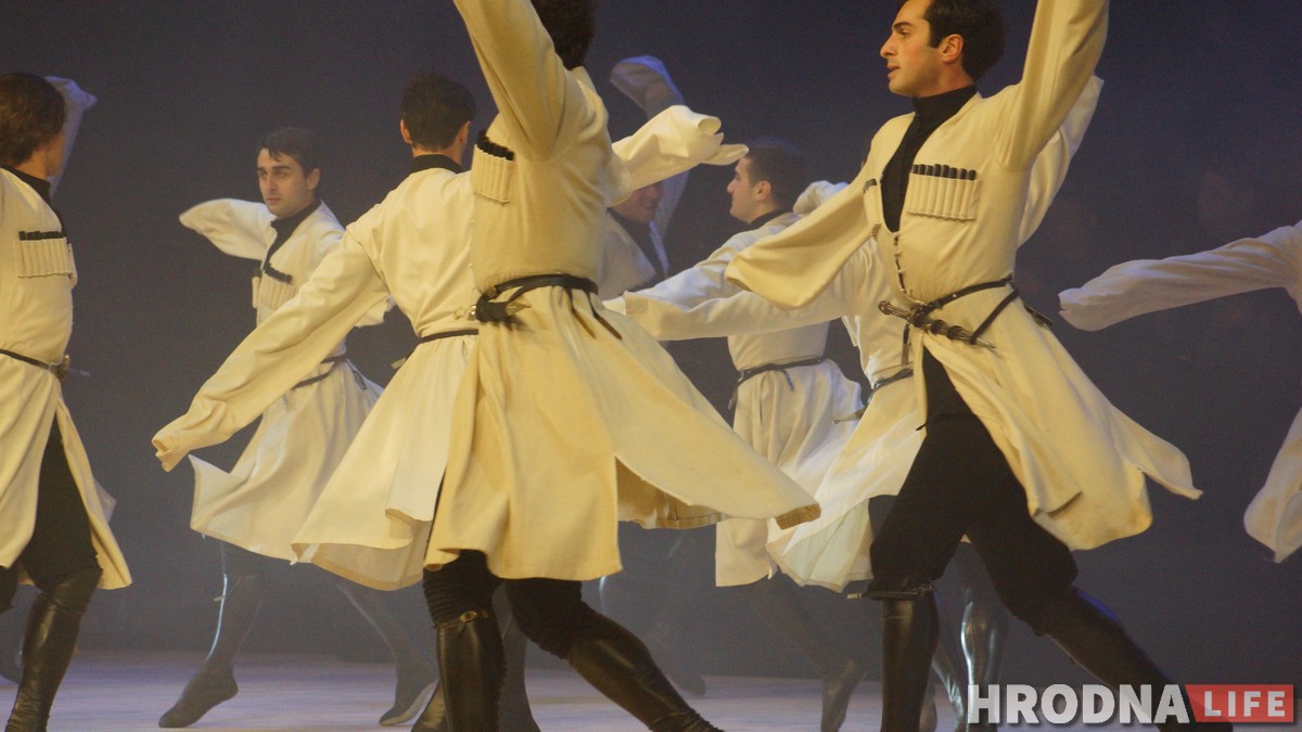 Грузия с доставкой в Гродно. В филармонии выступил балет Сухишвили