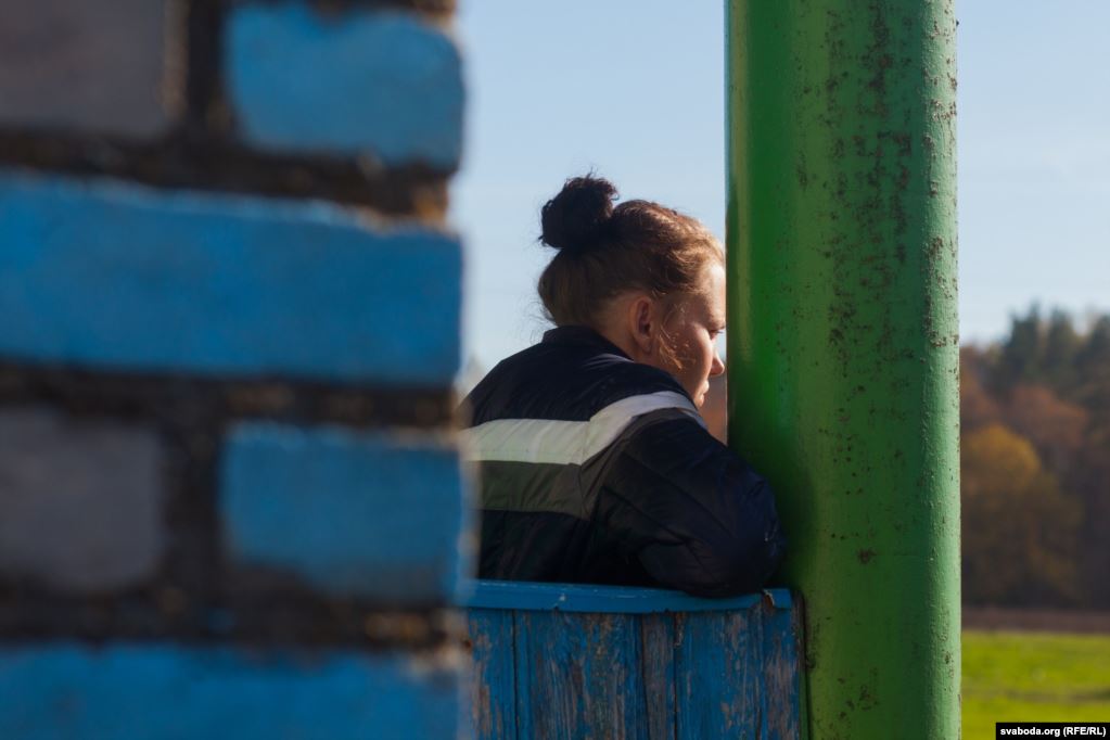 «Бывает, накричит или шлепнет». Что известно об отце, который до смерти избил свою маленькую дочку. ФОТО