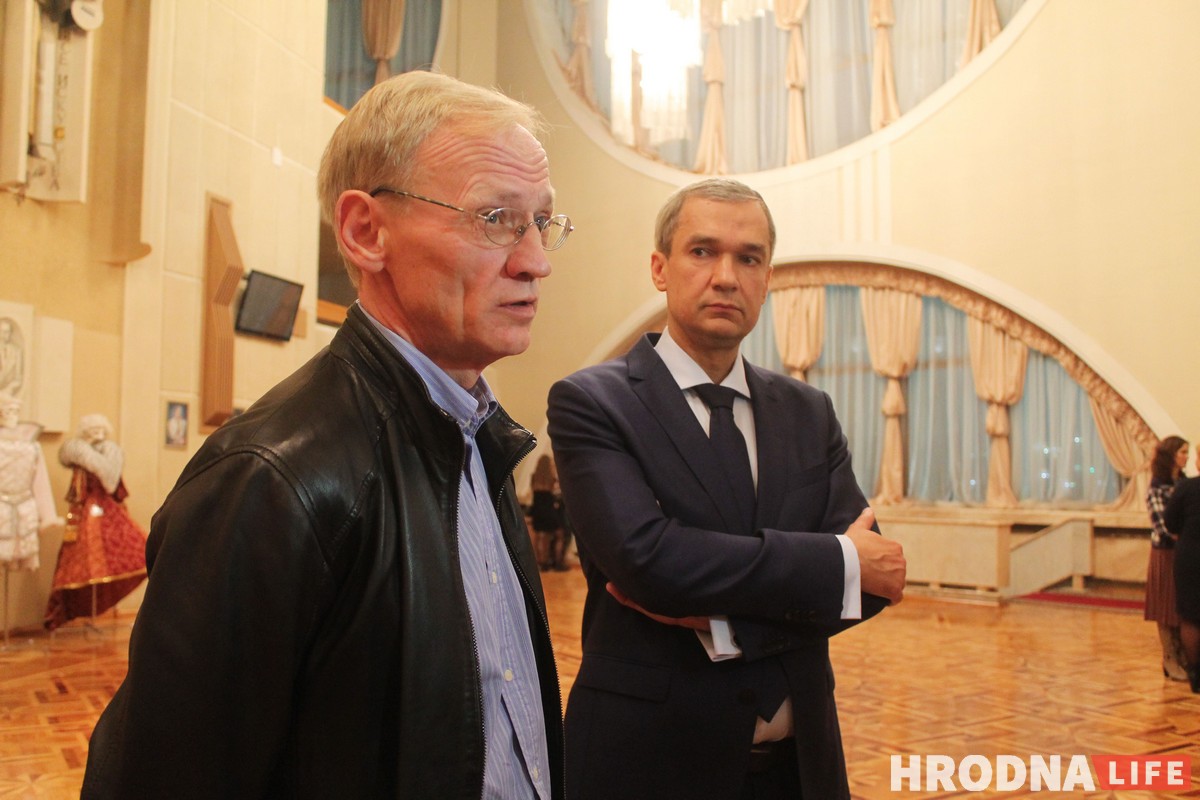 “Глядач тут патрабавальны”. У Гродна прыехаў Купалаўскі тэатр