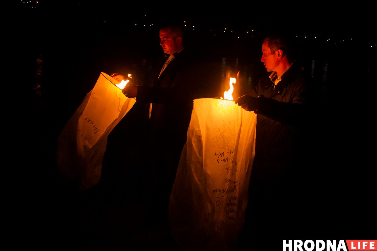 У Гродне маліліся аб загінуўшых у Курапатах і зняволеных-самагубцах У Гродне маліліся аб загінуўшых у Курапатах і зняволеных-самагубцах