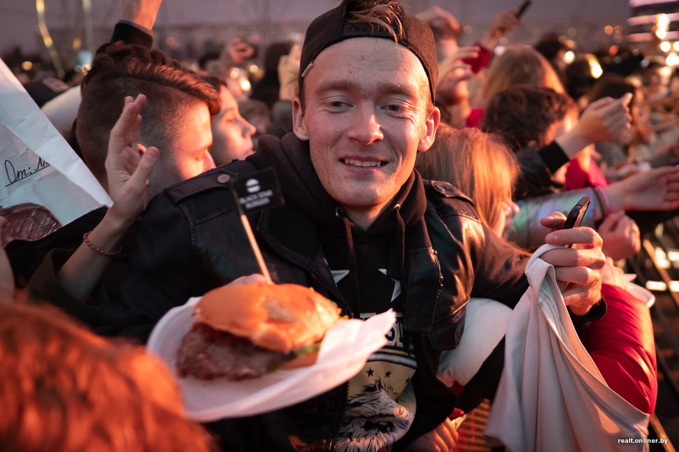 «Мечта сбылась - он заметил меня». Гродненец Паша BlackStar наконец-то встретился с Тимати